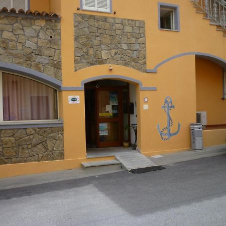 Hotel L'Ancora Santa Teresa Gallura Exterior foto